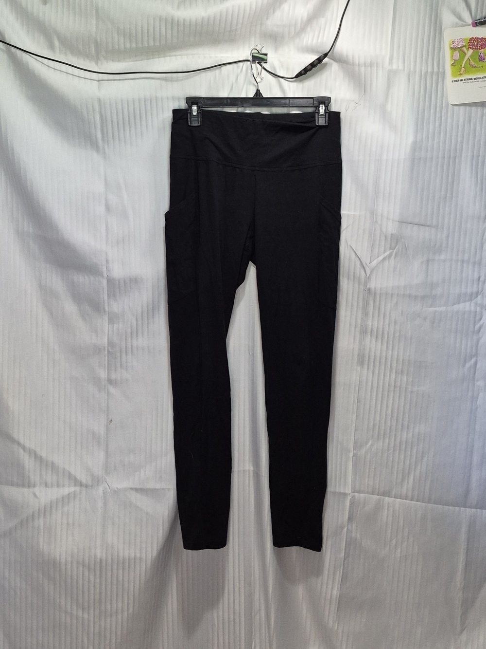 HUE Black Knit Leggings Medium